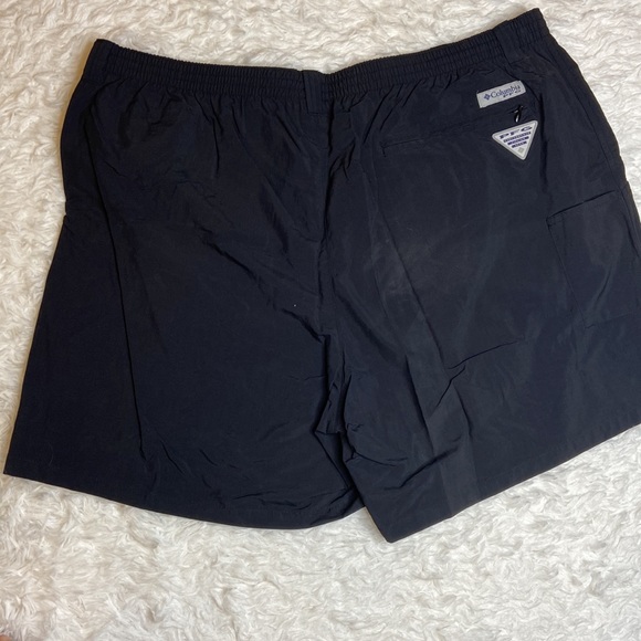 Columbia Black Omni-Shade Backcast III Water Short - Picture 7 of 13